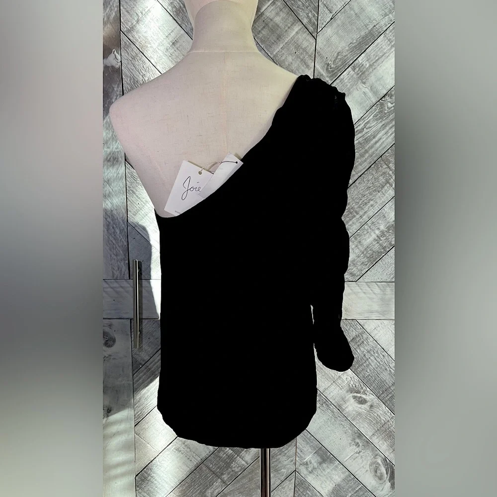 jOIE WAYMAN NWT ONE-SHOULDER VELVET TOP.   SIZE 8 - Picture 7 of 9